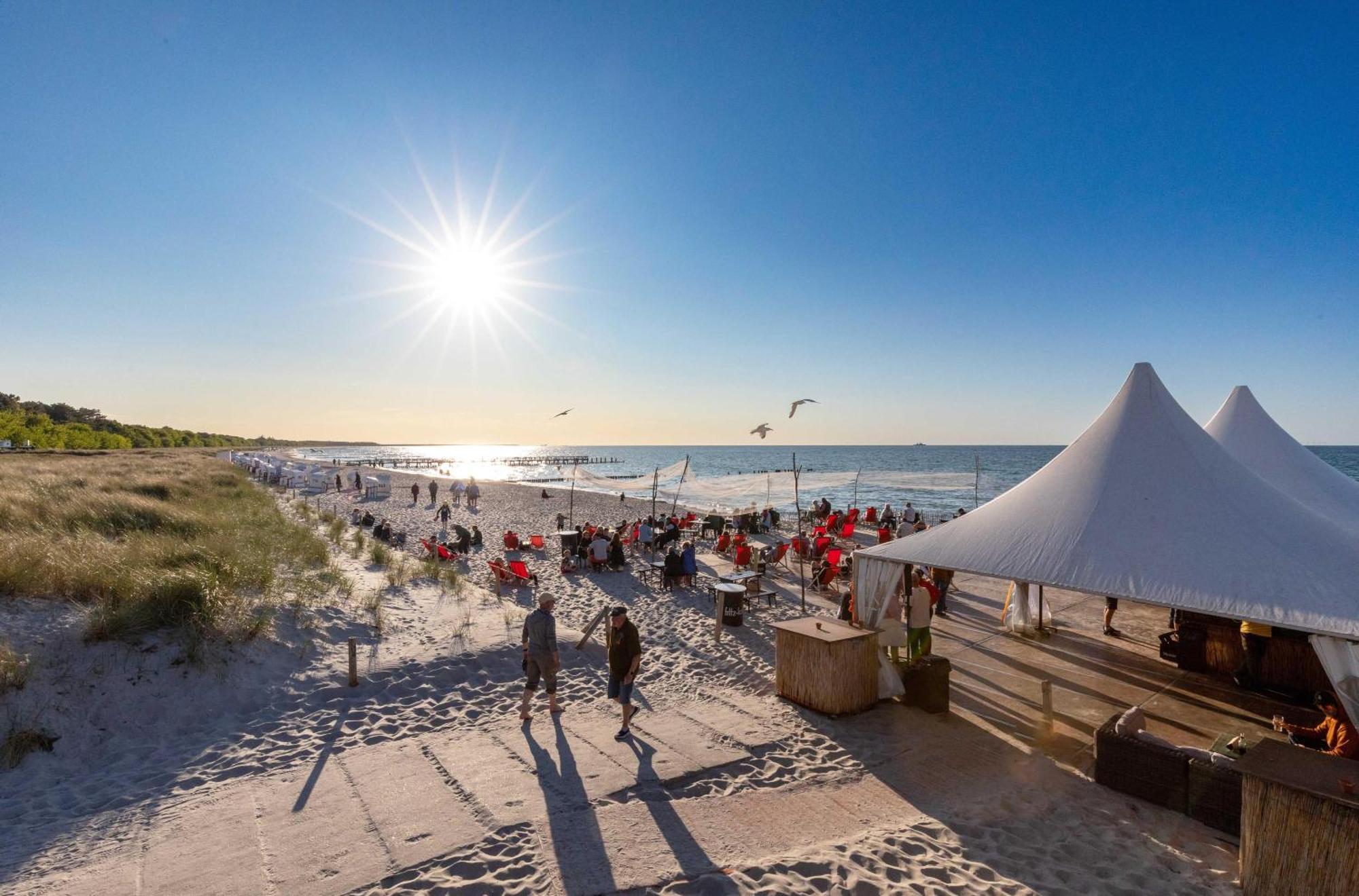 Herzmuschel An Der Seebruecke Zingst Exterior photo